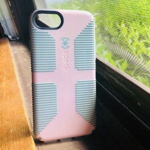 iPhone 6/7/8 Pink Speck Case!!